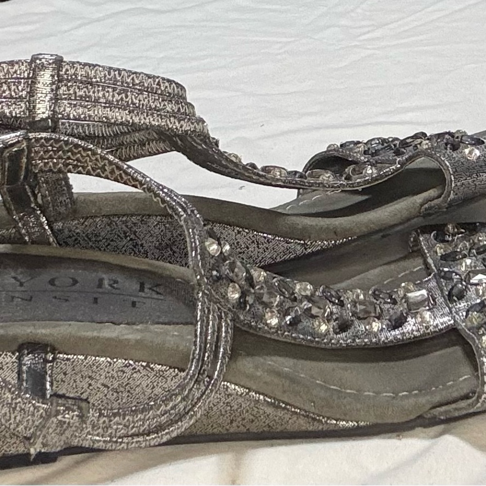 Elegant Silver Women's Sandals - Picture 3 of 7